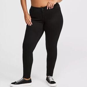 Torrid Luxe Skinny Sateen Stretch Black Denim Slim Fit Ankle Jeans Sz 24 Tall